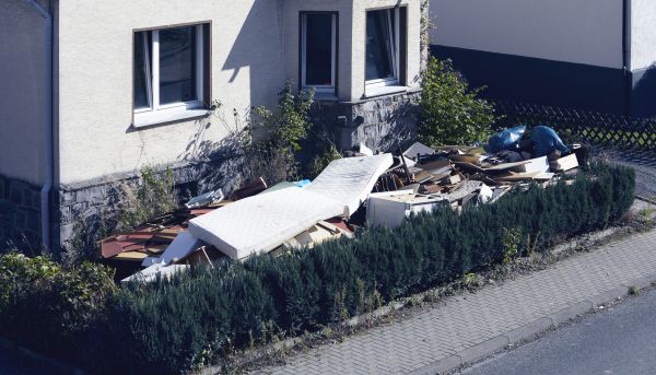 Yard Junk Removal in Sherman